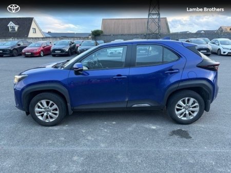 2023 Toyota Yaris Cross - thumbnail 2