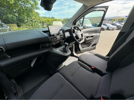 2026 Opel Combo Sportive | 1.5 | L1H1 | 100PS €24,549