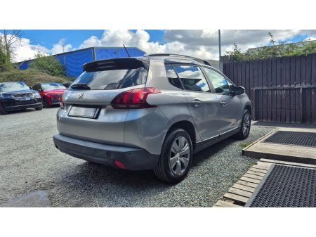 2018 Peugeot 2008 - thumbnail 7