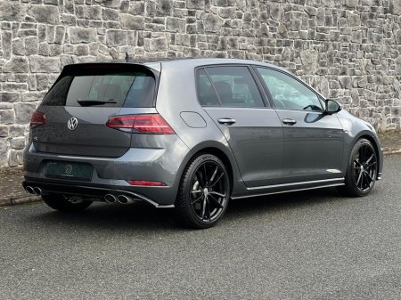 2018 Volkswagen Golf 2.0 R 4MOTION 310PS 5DR A AUTO €28,950 thumbnail