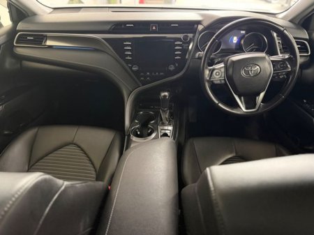 2020 Toyota Camry - thumbnail 6