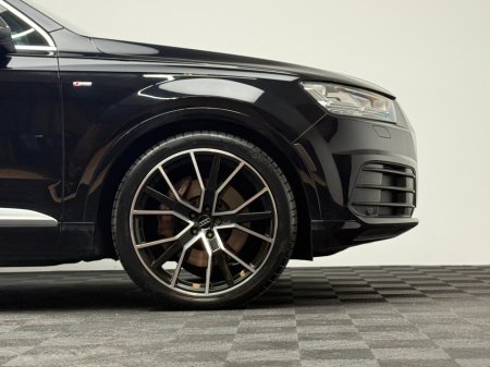 2019 Audi Q7 - thumbnail 9