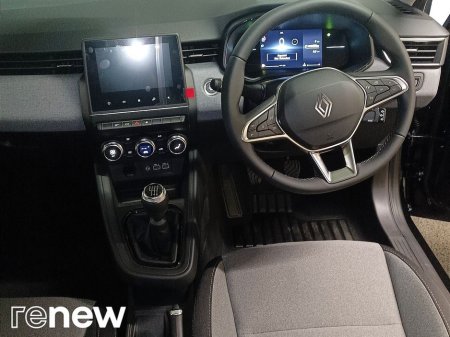 2025 Renault Clio TCe 90 DFull Evolution €26,950