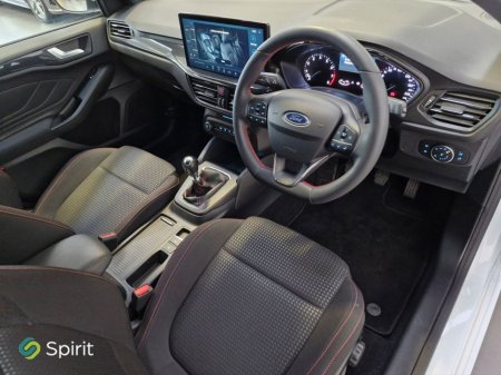 2023 Ford Focus ST-LINE 1.0T €25,900 thumbnail