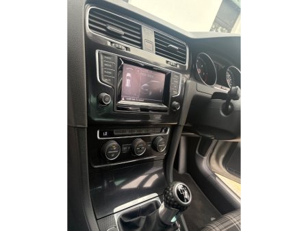 2014 Volkswagen Golf - thumbnail 22