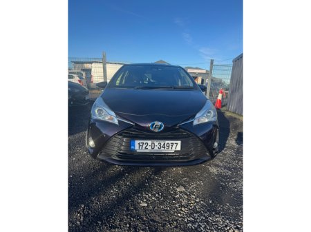 2017 Toyota Vitz  €12,250 thumbnail