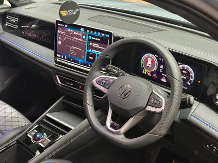 2025 Volkswagen Tiguan - thumbnail 10