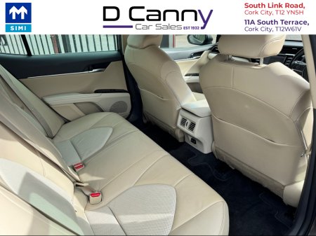 2019 Toyota Camry - thumbnail 16