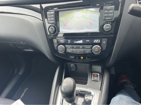 2016 Nissan Qashqai - thumbnail 13