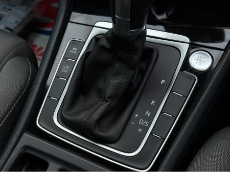 2015 Volkswagen Golf 1.4 TSI HIGHLINE EDITION  ALLOYS SIMI DEALER - SPECIALISING IN IMPORTS OF GERMAN AUTOMATIC HI SPEC CARS €14,450 thumbnail