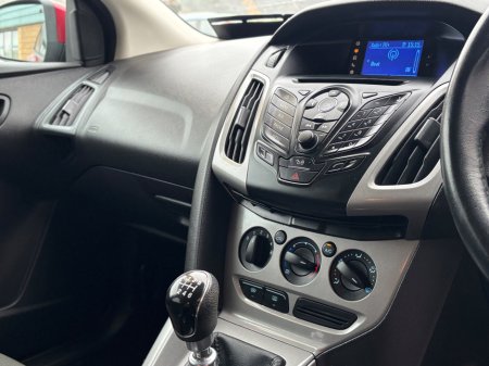 2012 Ford Focus - thumbnail 7
