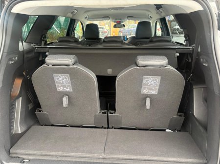 2023 Peugeot 5008 FL ALLURE 1.5 BLUE HDI 13 130 6.3 €36,950 thumbnail