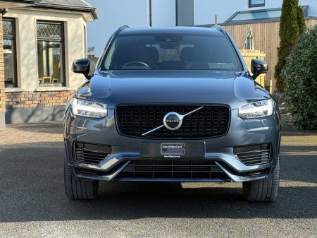 2022 Volvo XC90 PHEV T8 (390hp) R-Design AWD €56,900