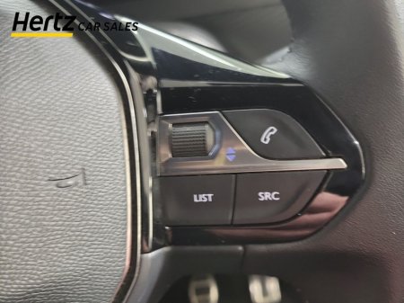 2023 Peugeot 2008 - thumbnail 25