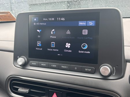 2022 Hyundai Kona Executive EV 39kWh Auto €18,990 thumbnail