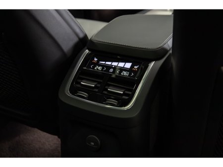 2024 Volvo XC90 - thumbnail 16