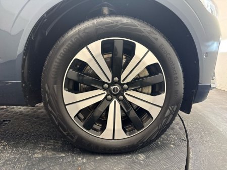 2024 Volvo XC60 - thumbnail 5
