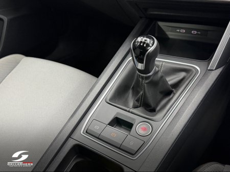 2024 SEAT Leon (241) SE PLUS 1.0 TSI 110HP €22,995 thumbnail