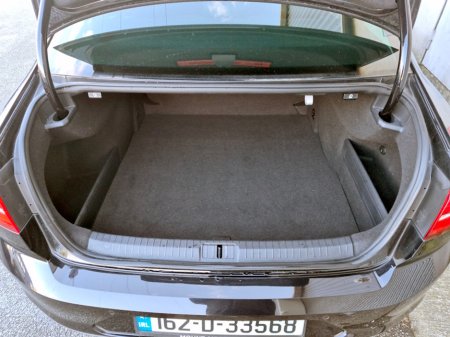 2016 Volkswagen Passat - thumbnail 13