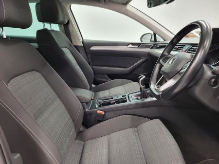 2021 Volkswagen Passat - thumbnail 12