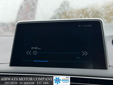 2019 Peugeot 3008 - thumbnail 6