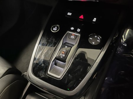 2024 Audi Q4 e-tron - view 4