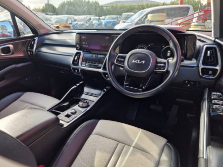 2022 Kia Sorento PHEV, K4 spec,  LOW MILEAG, AUTO, 7 seater, 7seater €44,900 thumbnail