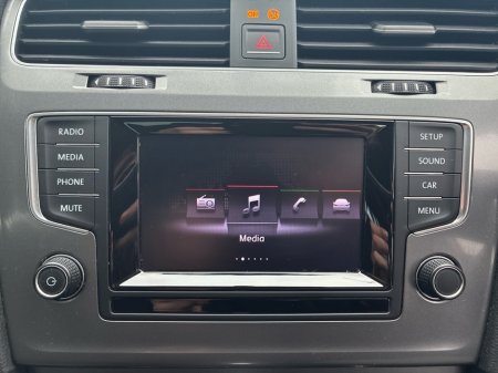 2015 Volkswagen Golf 1.2L Petrol Automatic TSI €13,950 thumbnail