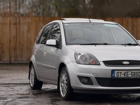 2007 Ford Fiesta - thumbnail 8