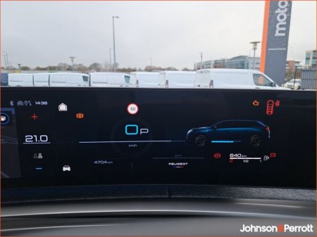 2025 Peugeot 5008 1.2 MHEV 145bhp E-DCS6 Allure €52,900 thumbnail