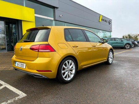 2019 Volkswagen Golf - view 2