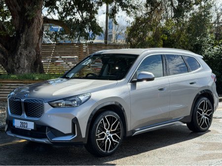 2023 BMW iX1 - thumbnail 2