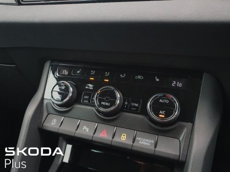 2024 Skoda Karoq Style 1.0TSi 110bhp (From €112 per week) €34,995 thumbnail