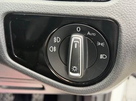 2017 Volkswagen Golf 1.4 TSI 5DR 150HP Highline DSG €16,990 thumbnail