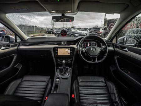 2019 Volkswagen Passat 2019 Passat 2.0d Auto HIGHLINE/High spec/1yr warra €24,888 thumbnail