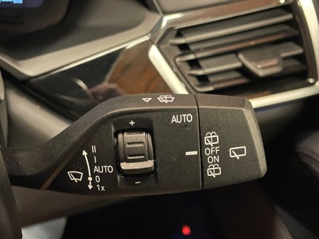 2022 BMW X5 xDrive45e M Sport €43,900 thumbnail