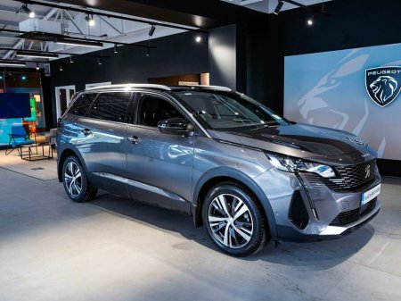 2023 Peugeot 5008 FL Allure 1.5 Blue HDI 130 AUT €43,995