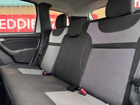 2016 Dacia Duster 1.5 dCi 110 SIGNATURE €7,750 thumbnail