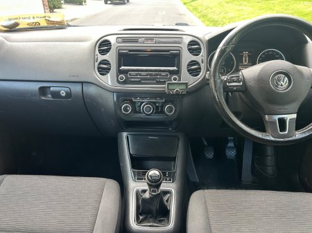 2014 Volkswagen Tiguan - thumbnail 19