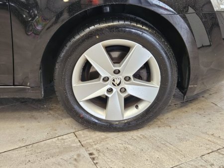 2015 Skoda Octavia - thumbnail 5