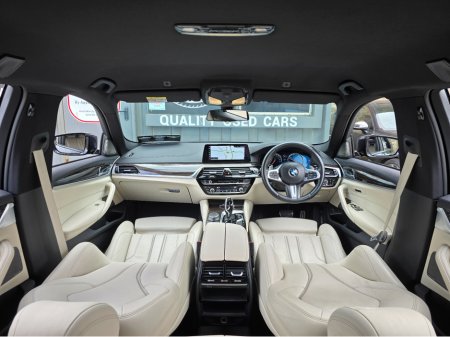 2017 BMW 5 Series - thumbnail 12