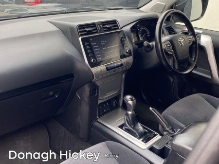 2022 Toyota Landcruiser - thumbnail 2