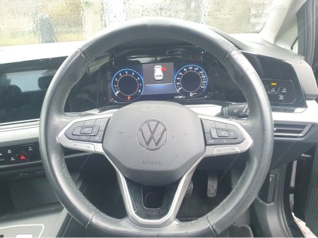 2023 Volkswagen Golf 1.0 eTSI MHE MHEV 110HP €24,995 thumbnail