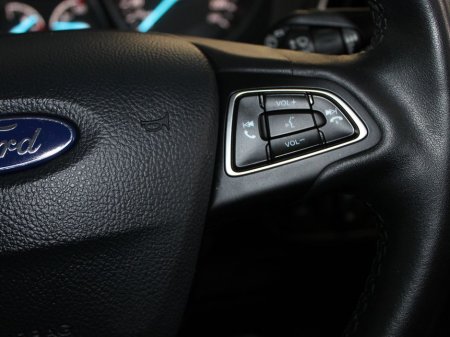 2019 Ford Kuga - thumbnail 24