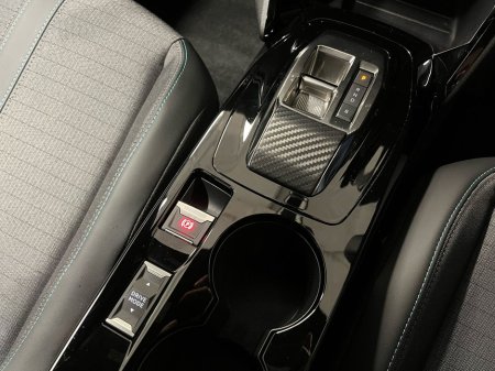 2022 Peugeot 2008 Allure Premium+ EV 136PS - Reversing Camera - Sat Nav - Climate Control - Cruise Control - Apple CarPlay/Android Auto €21,950 thumbnail