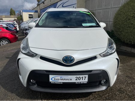 2017 Toyota Prius Alpha 7 SEATER AUTOMATIC HYBRID 1.8 PETROL //KEYLESS ENTRY//ADAPTIVE CRUISE CONTROL// €19,950