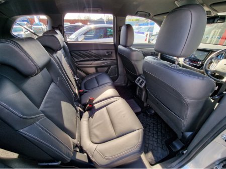 2019 Mitsubishi Outlander - thumbnail 27