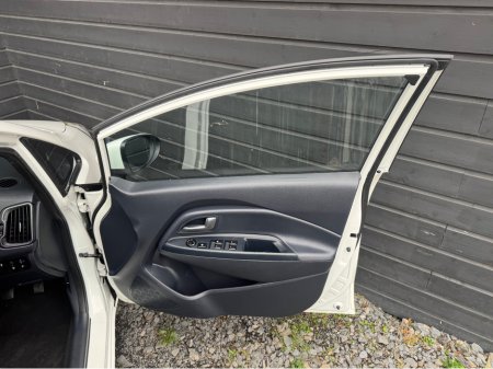 2015 Kia Rio - thumbnail 15