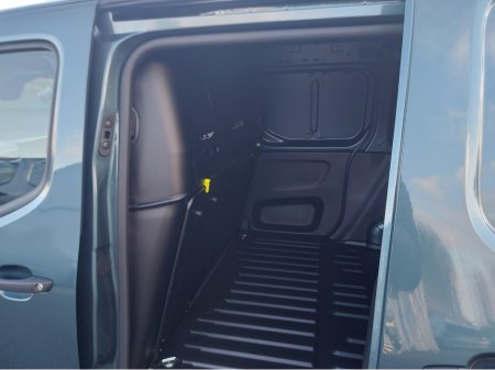 2025 Citroen Berlingo LX PLUS BLUEHDI 100 MWB 650KG €26,500 thumbnail