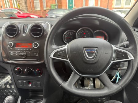 2018 Dacia Sandero - thumbnail 13